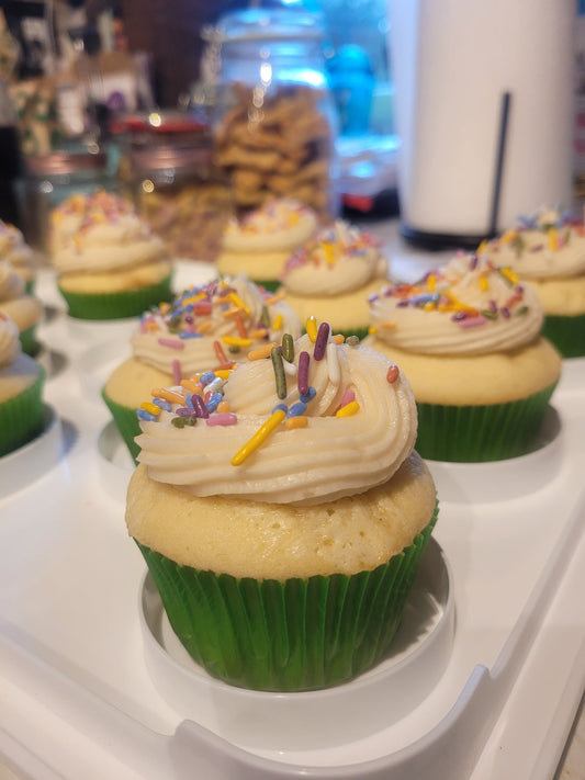 Buttercream Frosted Cupcakes